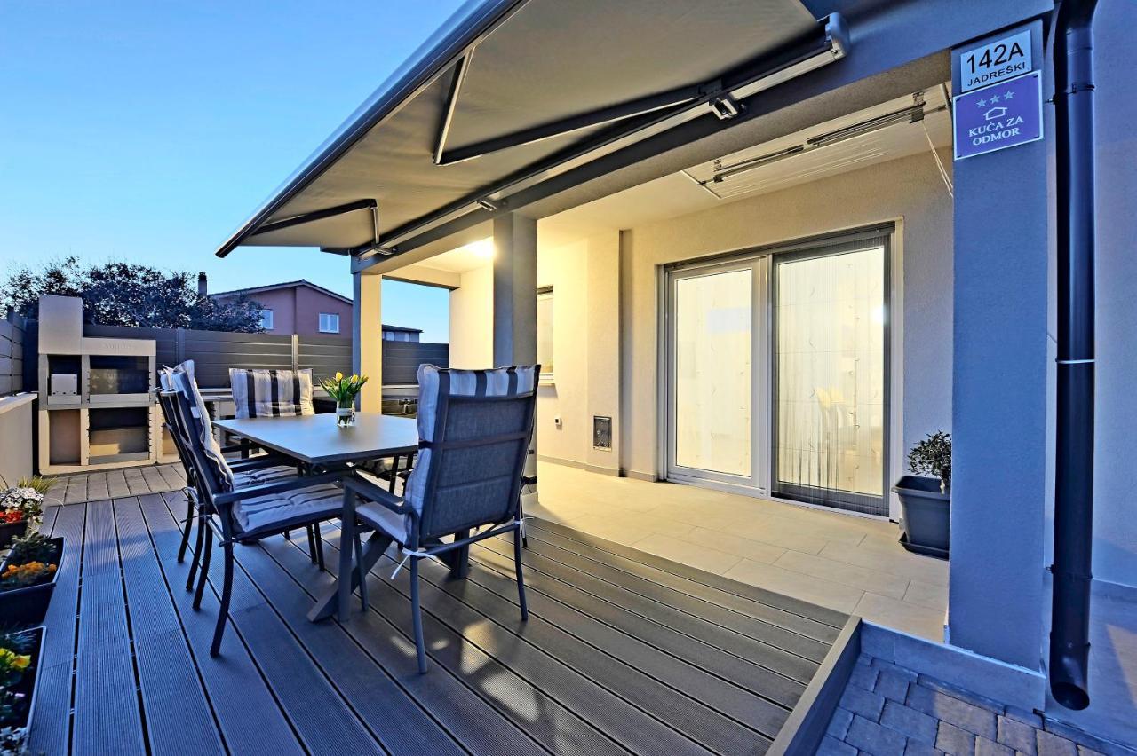Casa Tara Three-Bedroom Holiday Home Pula Bagian luar foto