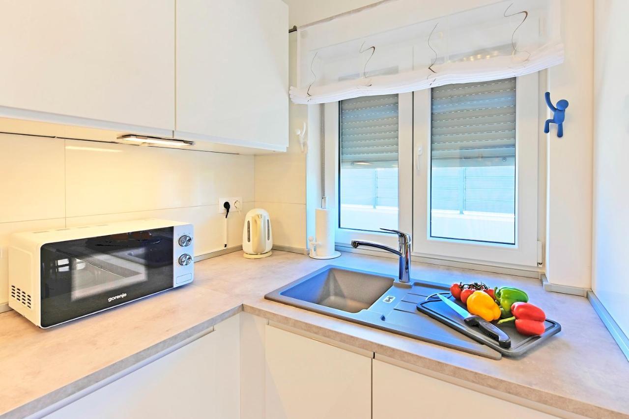 Casa Tara Three-Bedroom Holiday Home Pula Bagian luar foto